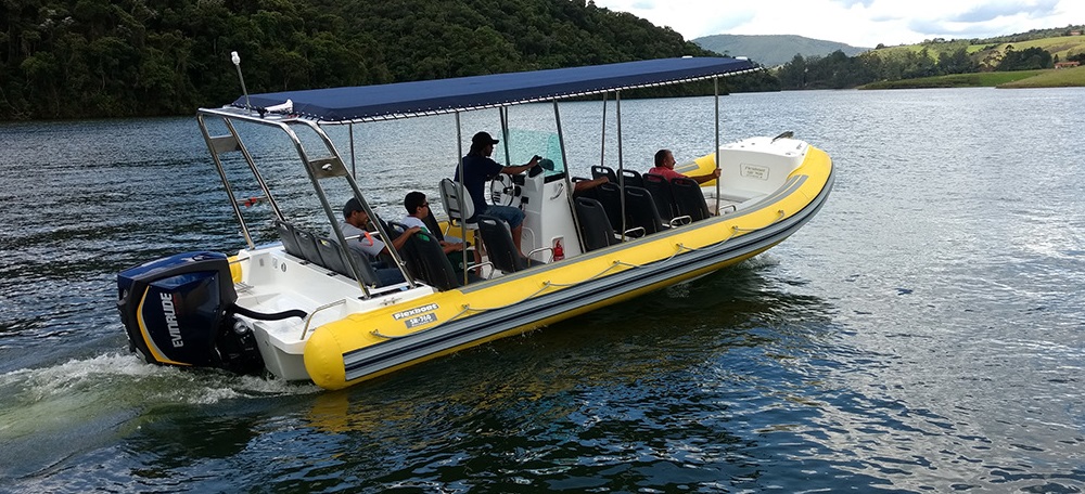 Lancha Flexboat SR-760 para pesca, lazer e/ou turismo